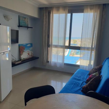 Beach Apartments Хайфа Экстерьер фото