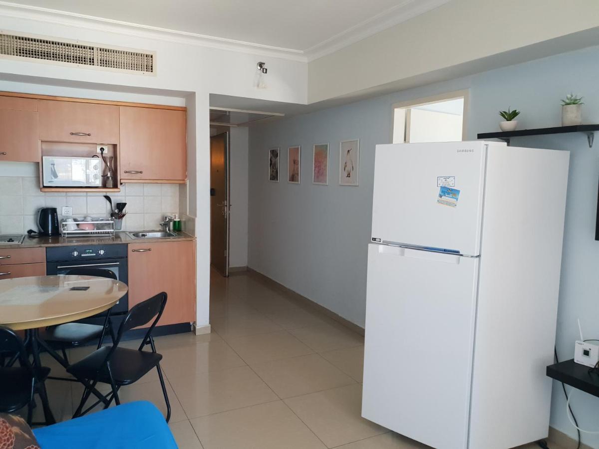 Beach Apartments Хайфа Экстерьер фото