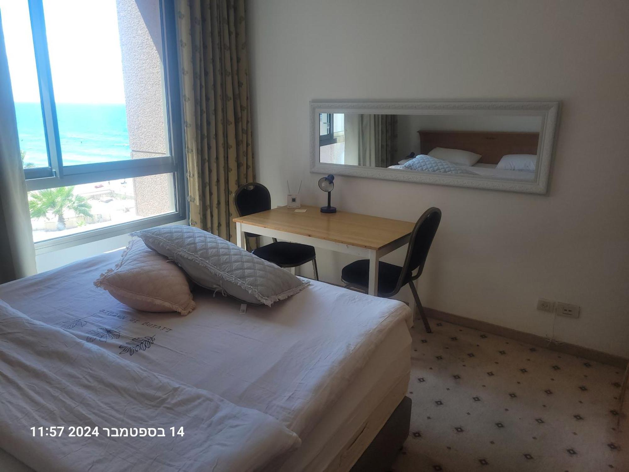 Beach Apartments Хайфа Экстерьер фото