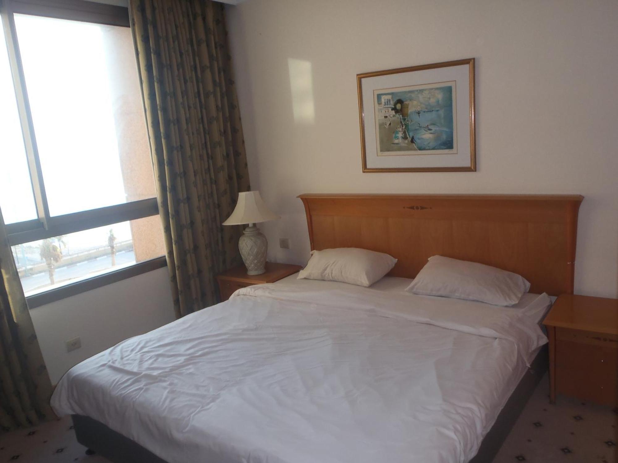 Beach Apartments Хайфа Экстерьер фото